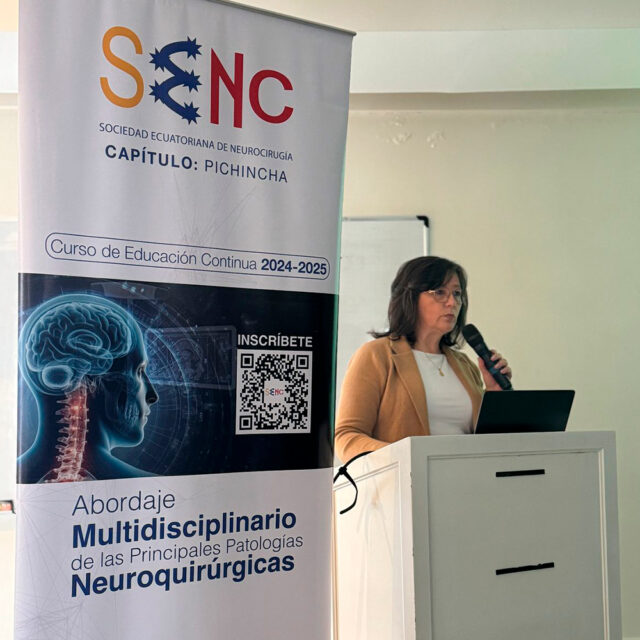 Dra Tannia Soria conferencista en el curso Abordaje Multidisciplinario de las Principales Patologías Neuroquirúrgicas