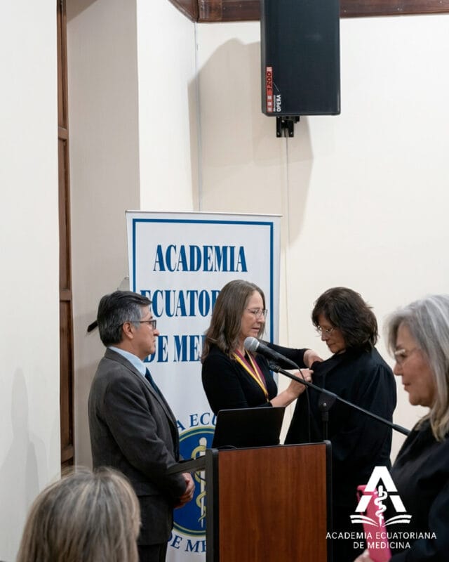 Dra. Tannia Soria ingresa a la Academia Ecuatoriana de Medicina